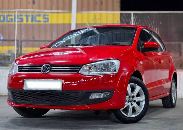 https://images10.gaadi.com/usedcar_image/4520882/original/processed_2d1413f75144ffa7af9a96bc64ff04ed.jpg?imwidth=6402