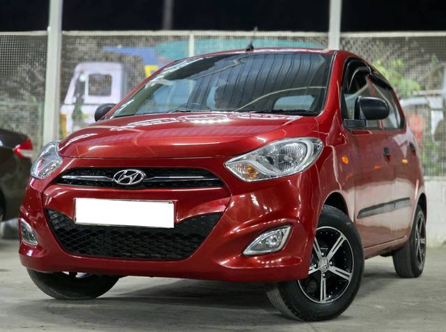 https://images10.gaadi.com/usedcar_image/4520884/original/processed_5775c1bd00e4d590f62e741fbf61b7e5.jpg?imwidth=6401