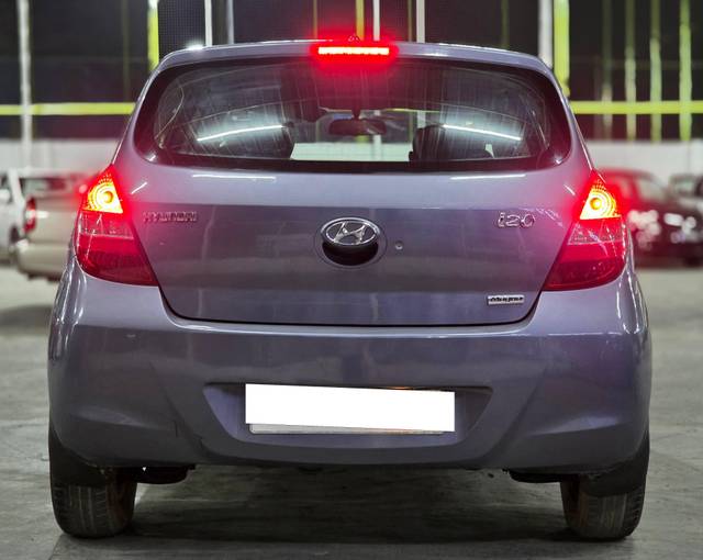 https://images10.gaadi.com/usedcar_image/4520885/original/processed_c87a9af5ce32b64c812f6285f5a2019e.jpg?imwidth=6401