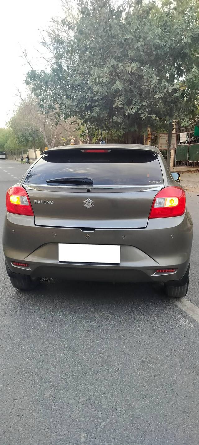 https://images10.gaadi.com/usedcar_image/4520898/original/processed_a78443f2034c013c13e139126be1c6d1.jpg?imwidth=6400