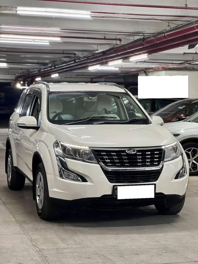 https://images10.gaadi.com/usedcar_image/4520939/original/processed_9b95298057f4c46d00eec8a91211b3ad.jpg?imwidth=6400