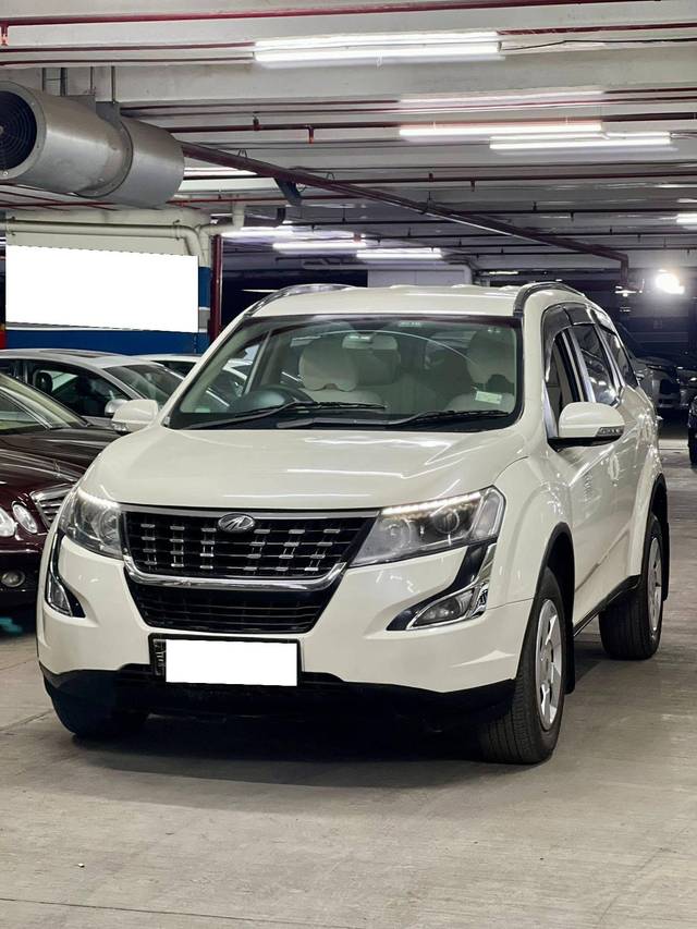 https://images10.gaadi.com/usedcar_image/4520939/original/processed_a57a66ce1c6a05775d216863a454cf34.jpg?imwidth=6402