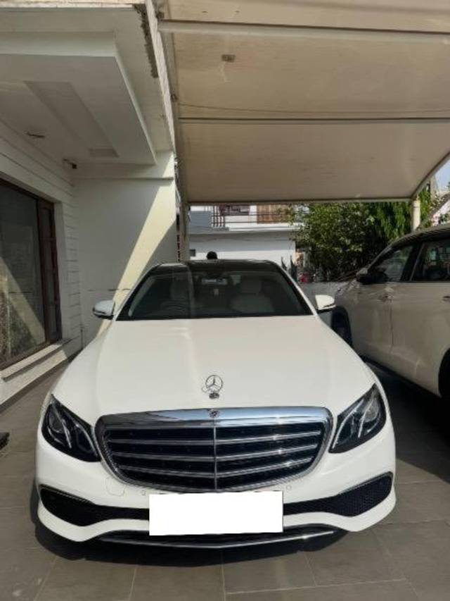 https://images10.gaadi.com/usedcar_image/4520999/original/processed_a32f8f29-eca9-4c74-903a-42e4c2254933.jpeg?imwidth=6401