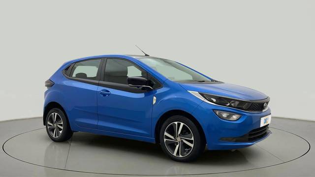 https://images10.gaadi.com/usedcar_image/4521004/original/1ddd21aa5b08bf1c4c3537b5dd177de2.jpg?imwidth=6400