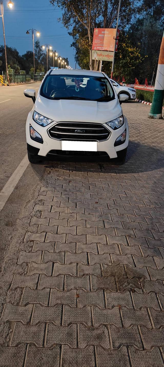 https://images10.gaadi.com/usedcar_image/4521079/original/processed_3aa4bee7812e52bbadbd0cc842125d02.jpg?imwidth=6400