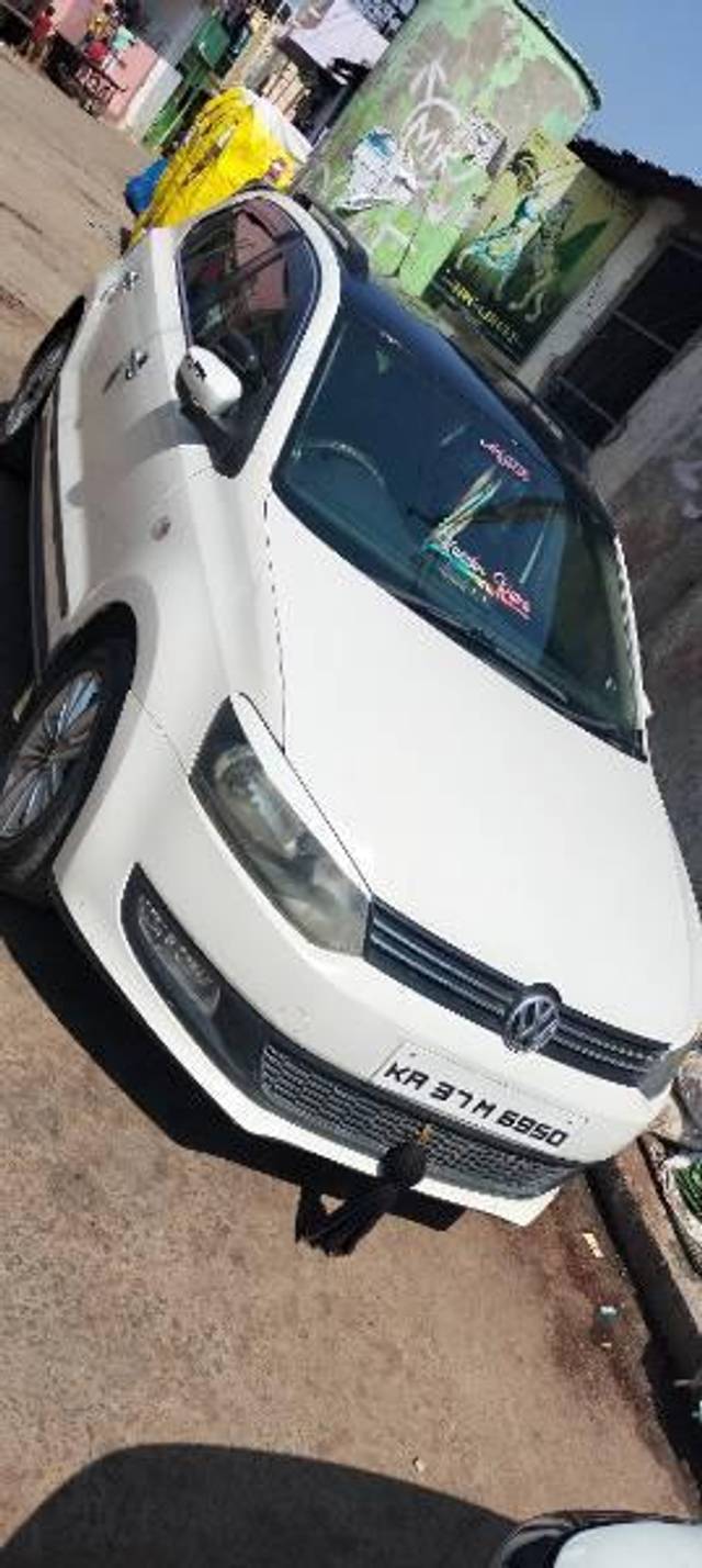 https://images10.gaadi.com/usedcar_image/4521085/original/processed_e49164e0-83f2-46f9-a18e-5163e87e7727.jpg?imwidth=6401