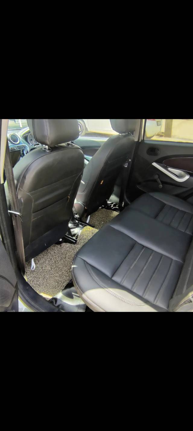 https://images10.gaadi.com/usedcar_image/4521089/original/2cba089305aff0ae707c1f7ed066f92b.jpg?imwidth=6402