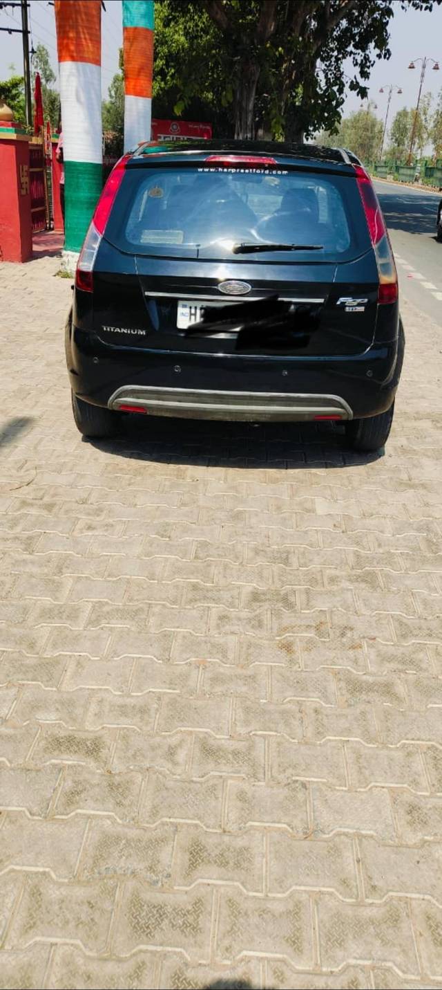 https://images10.gaadi.com/usedcar_image/4521091/original/processed_3f2246059bbb663c37ec47959a220047.jpg?imwidth=6401