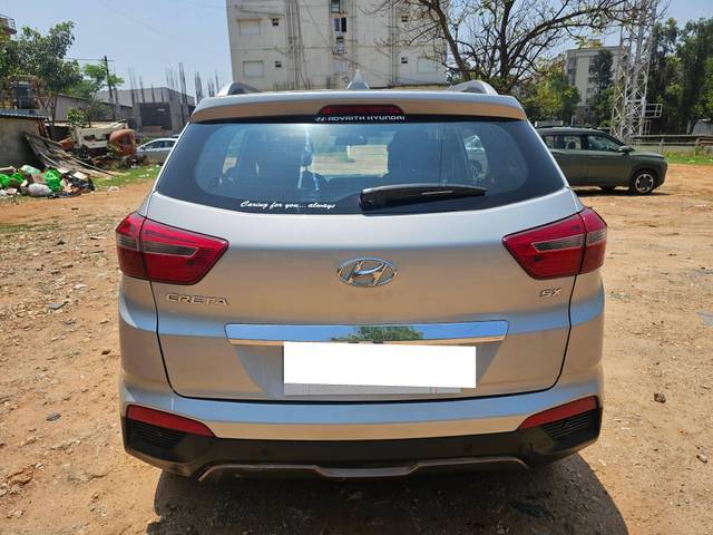 https://images10.gaadi.com/usedcar_image/4521095/original/processed_6ca6cf8dd8d2a295d20c613d106dd74a.jpg?imwidth=6402