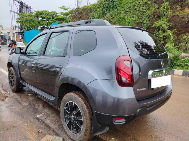 https://images10.gaadi.com/usedcar_image/4521098/original/processed_fab0ad2cd06f04ab35b9e69b6e7598da.jpg?imwidth=6402