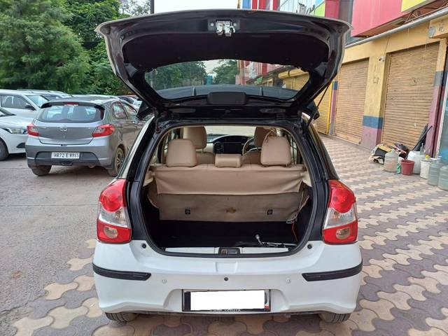 https://images10.gaadi.com/usedcar_image/4521134/original/processed_e654a5335ba6392e2d89eb0d0ed362b1.jpeg?imwidth=6402