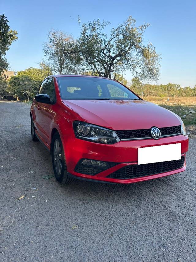 https://images10.gaadi.com/usedcar_image/4521136/original/processed_e329533cb39771e53b2397039e453bbf.jpg?imwidth=6400