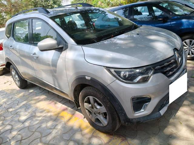 https://images10.gaadi.com/usedcar_image/4521142/original/processed_258eca468dabf64d3fccd1a10e2493a8.jpg?imwidth=6400