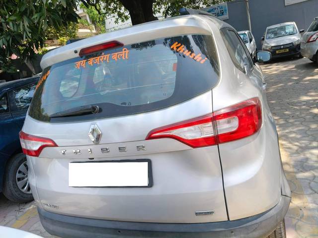 https://images10.gaadi.com/usedcar_image/4521142/original/processed_2b78a639ba82f09d1dcfa7ec54e81fbf.jpg?imwidth=6401