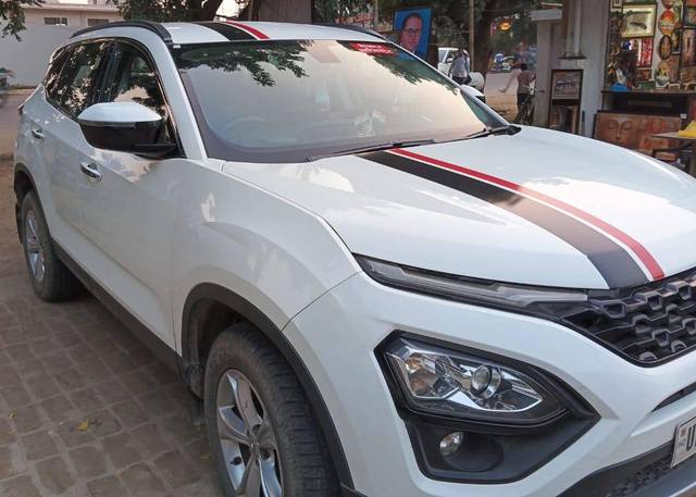 https://images10.gaadi.com/usedcar_image/4521160/original/processed_ea118fcd8300f0c802eaed93aa2e56d8.jpg?imwidth=6400