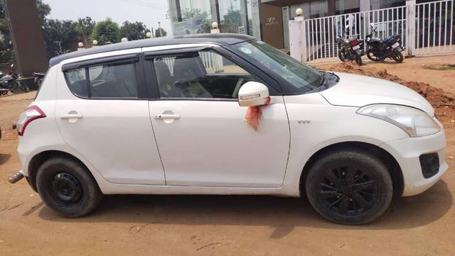 https://images10.gaadi.com/usedcar_image/4521169/original/processed_aa2f7c90-c6ac-4a90-8523-c9d3dfe83ecd.jpg?imwidth=6401