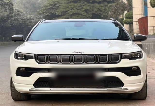https://images10.gaadi.com/usedcar_image/4521177/original/71957cac-b6af-430e-ab1a-1697b151224d.?imwidth=6402