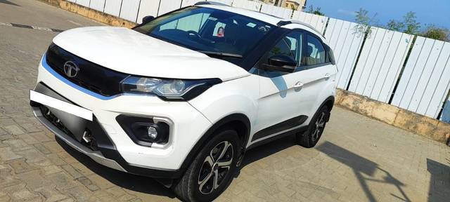 https://images10.gaadi.com/usedcar_image/4521183/original/processed_1a80a6a6-4185-45a5-9d79-d9d003f24788.jpg?imwidth=6400