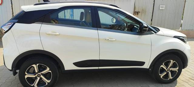 https://images10.gaadi.com/usedcar_image/4521183/original/processed_1a8864fd-1794-44cc-8c86-eb165d77902b.jpg?imwidth=6401