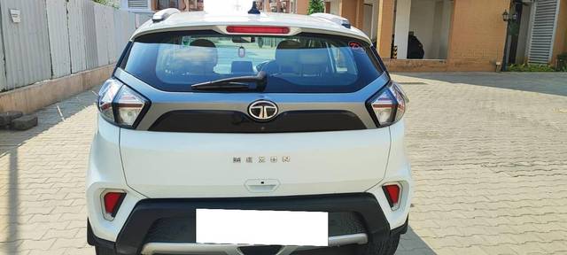 https://images10.gaadi.com/usedcar_image/4521183/original/processed_39de52a4-2ab2-4607-bb5e-a2b301a5542d.jpg?imwidth=6402