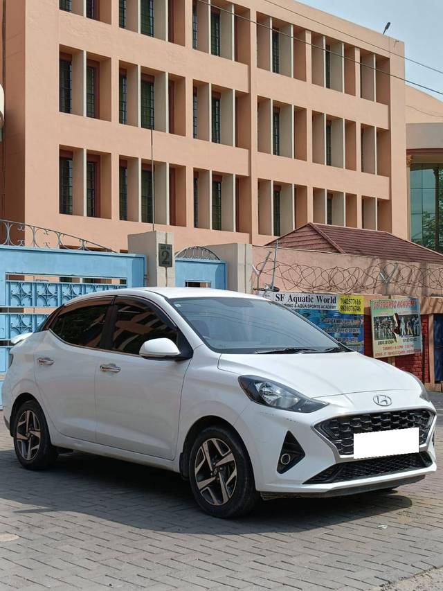 https://images10.gaadi.com/usedcar_image/4521208/original/processed_5298212b7ead8efd64be36dafe4c5e1f.jpg?imwidth=6400