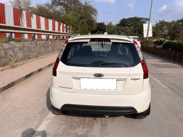 https://images10.gaadi.com/usedcar_image/4521213/original/processed_0da1bbd0b9796c2460fd17406c41178c.jpg?imwidth=6402