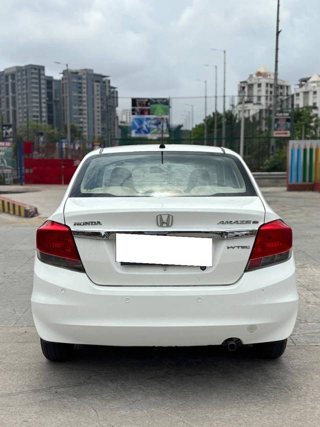 https://images10.gaadi.com/usedcar_image/4521224/original/processed_8a54db33ecf392811196634ea3c2abec.jpg?imwidth=6402