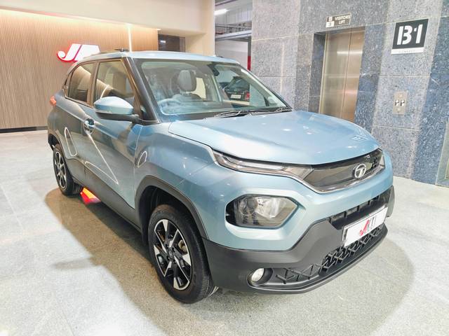 https://images10.gaadi.com/usedcar_image/4521228/original/processed_167cbdb448b2521c8d31d0603a23fc10.jpg?imwidth=6400