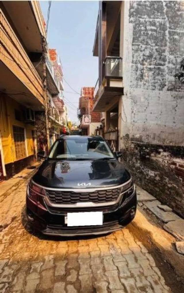 https://images10.gaadi.com/usedcar_image/4521233/original/processed_ac49cd49-a035-4f9c-bb24-05f67c09be71.jpeg?imwidth=6401