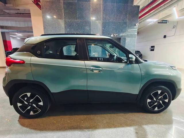 https://images10.gaadi.com/usedcar_image/4521237/original/processed_41256d7ea378d240d4126854c82ce0c2.jpg?imwidth=6401