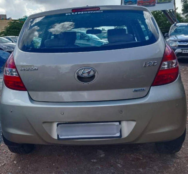 https://images10.gaadi.com/usedcar_image/4521242/original/processed_6ad938297297cdd46a4ab3e6b5d8ba48.png?imwidth=6402