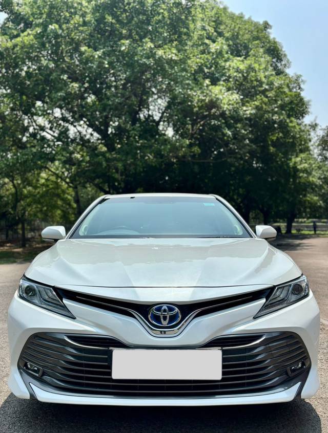 https://images10.gaadi.com/usedcar_image/4521243/original/8dc9d70b8c39a8a3fe111c6124ce42e0.jpeg?imwidth=6400