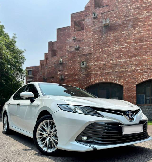 https://images10.gaadi.com/usedcar_image/4521243/original/processed_c53bb73d437860e111788055782a84f2.jpeg?imwidth=6401