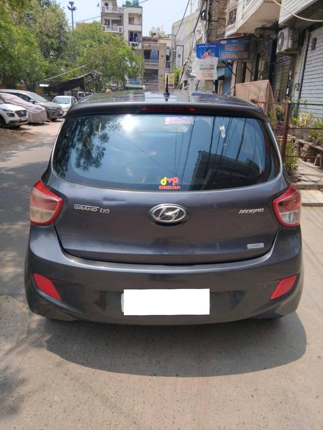 https://images10.gaadi.com/usedcar_image/4521251/original/processed_8b6ec56c628b5ebd6c22e3a1df1b6fbd.jpg?imwidth=6401