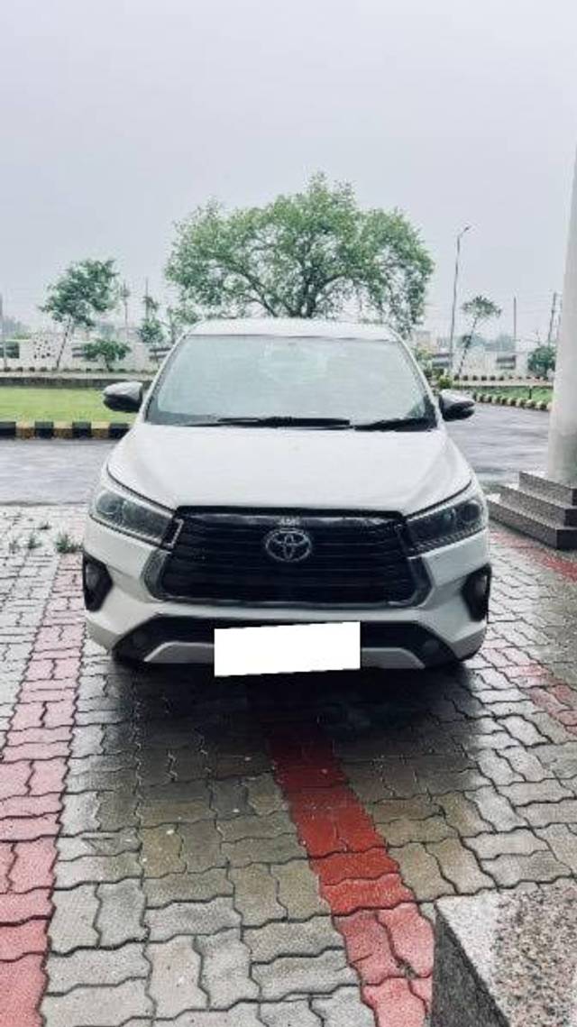 https://images10.gaadi.com/usedcar_image/4521256/original/processed_c6f016c2-9892-4658-a16f-9c9992a8648a.jpeg?imwidth=6400