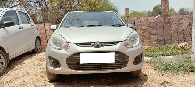 https://images10.gaadi.com/usedcar_image/4521258/original/processed_966152f3-de92-40e8-9783-b4b230f8967e.jpg?imwidth=6400