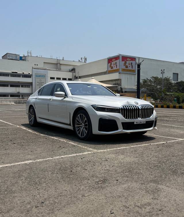 https://images10.gaadi.com/usedcar_image/4521300/original/c93f14bce725ac1090b7fbd305432055.jpeg?imwidth=6400