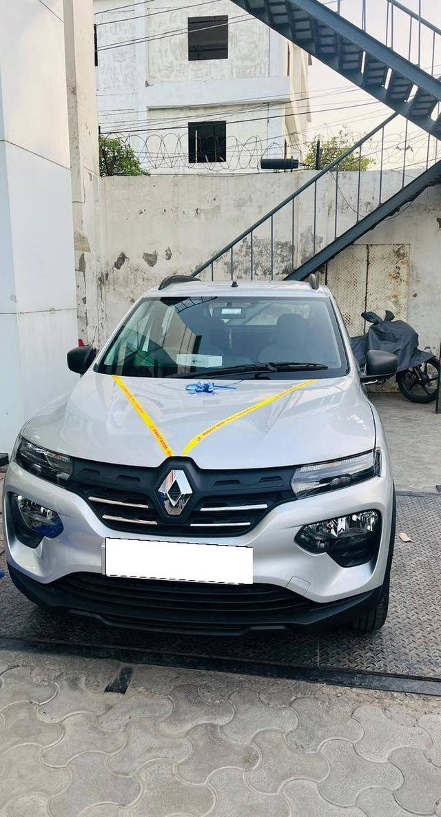 https://images10.gaadi.com/usedcar_image/4521306/original/processed_11ed2c20-88fd-45f4-95b6-48b08bbe7dc4.jpg?imwidth=6400