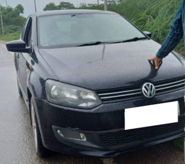 https://images10.gaadi.com/usedcar_image/4521317/original/processed_6322ffdd-2657-45fc-a426-8fe1713b67fa.png?imwidth=6401