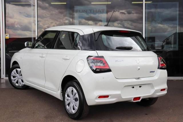 https://images10.gaadi.com/usedcar_image/4521336/original/processed_processed_c2af0022-281f-4393-9d32-6d9b9efe4e14.jpg?imwidth=6401