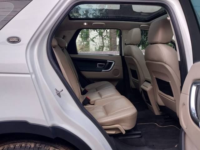 https://images10.gaadi.com/usedcar_image/4521348/original/f5aaf3125d4e3d86fe67ce1208cdc247.jpg?imwidth=6402