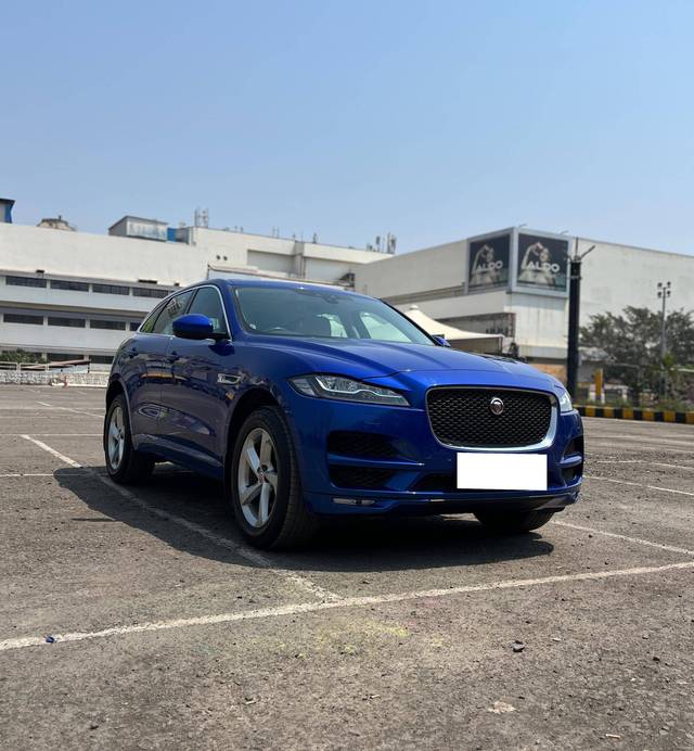 https://images10.gaadi.com/usedcar_image/4521365/original/processed_1c618947a3ba0ddb93927dbdb2fe56f2.jpeg?imwidth=6400
