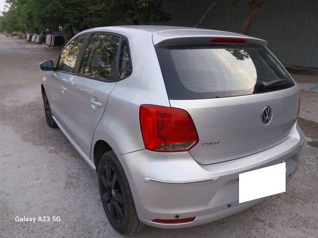 https://images10.gaadi.com/usedcar_image/4521374/original/processed_f44247384fd9af4f09e5c50a291e9f93.jpg?imwidth=6402