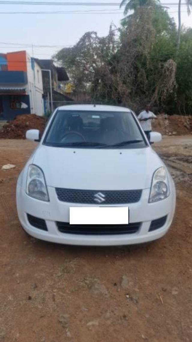 https://images10.gaadi.com/usedcar_image/4521375/original/processed_7927a409-7345-48aa-a33c-b50cc5e51fab.jpg?imwidth=6402
