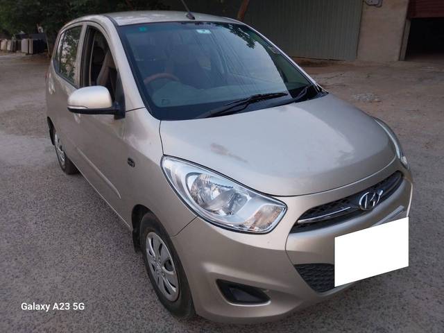 https://images10.gaadi.com/usedcar_image/4521377/original/processed_697599221bc177c6ca8b88dc91f3347a.jpg?imwidth=6400