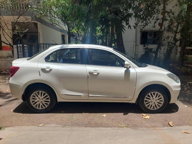 https://images10.gaadi.com/usedcar_image/4521380/original/processed_49382e20f3850a00b38914b6214fe335.jpg?imwidth=6401