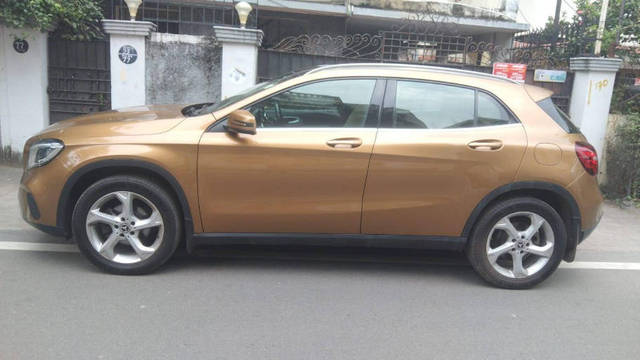 https://images10.gaadi.com/usedcar_image/4521383/original/processed_c8b88f5ac7097daed790aa335a1c877d.png?imwidth=6401