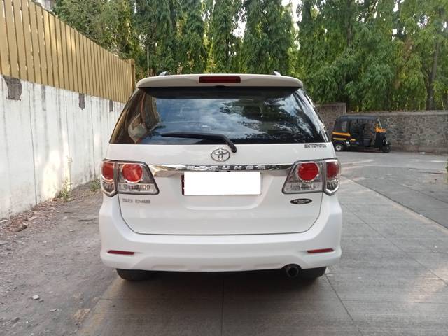 https://images10.gaadi.com/usedcar_image/4521394/original/processed_c2cb7e5a-c15e-4c66-857d-ee46c9ab276d.jpg?imwidth=6402