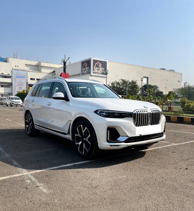 https://images10.gaadi.com/usedcar_image/4521414/original/processed_bd594737408ebc0efc1f77ff59f4b293.jpg?imwidth=6400