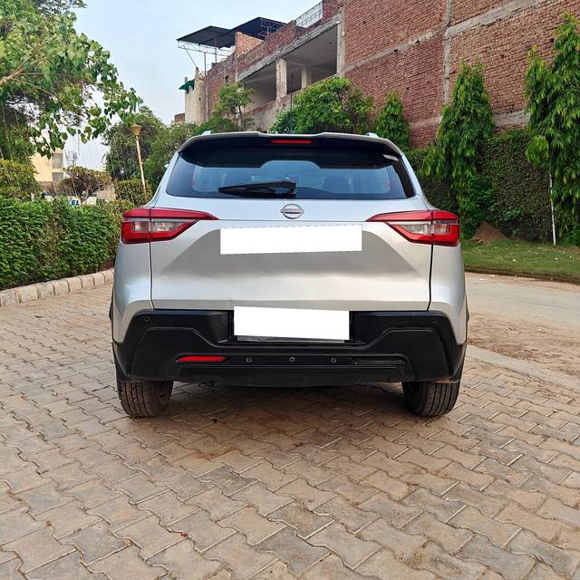 https://images10.gaadi.com/usedcar_image/4521416/original/processed_3f4f1aeeaa5f060bd73b73d7141b5ec5.jpg?imwidth=6402